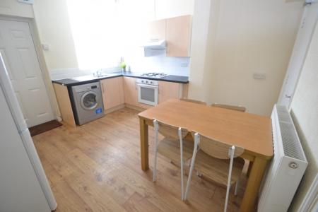 3 bedroom Terraced House to let in Beeston Road, Nottingham, NG7