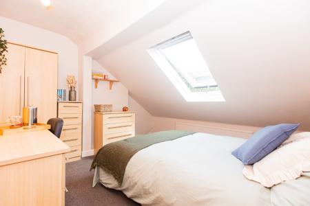 5 bedroom Detached house to let in Charnwood Grove, West Bridgford, NG2