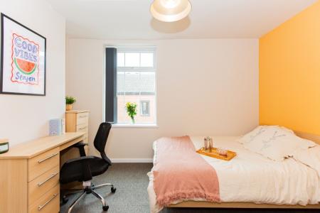 5 bedroom Detached house to let in Hart Street, Lenton, Nottingham, NG7