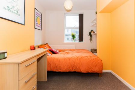 5 bedroom Detached house to let in Hart Street, Lenton, Nottingham, NG7