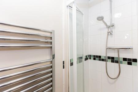 5 bedroom Detached house to let in Hart Street, Lenton, Nottingham, NG7