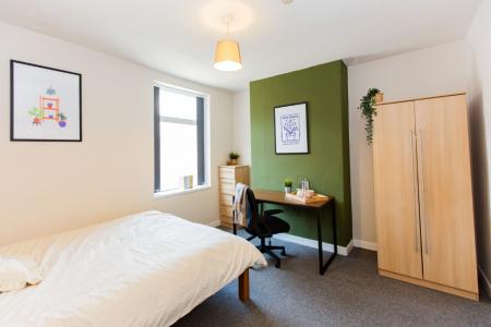 5 bedroom Detached house to let in Hart Street, Lenton, Nottingham, NG7