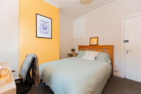 5 bedroom Detached house to let in Hart Street, Lenton, Nottingham, NG7