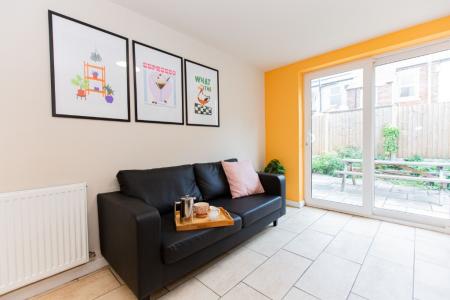 5 bedroom Detached house to let in Hart Street, Lenton, Nottingham, NG7