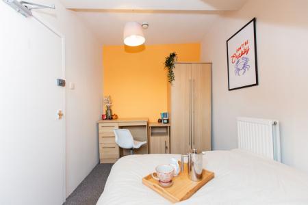 5 bedroom Detached house to let in Hart Street, Lenton, Nottingham, NG7