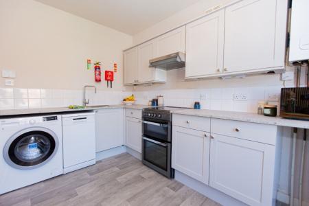 4 bedroom Semi-detached house to let in South Road, West Bridgford, NG2