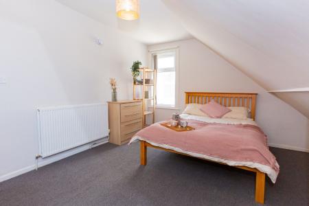 4 bedroom Semi-detached house to let in South Road, West Bridgford, NG2