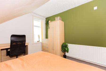 4 bedroom Semi-detached house to let in South Road, West Bridgford, NG2