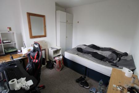 3 bedroom Detached house to let in Dunkirk Road, Dunkirk, Nottingham, NG7