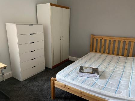 5 bedroom Detached house to let in Sherwin Road, Lenton, Nottingham, NG7