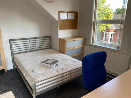 5 bedroom Detached house to let in Sherwin Road, Lenton, Nottingham, NG7