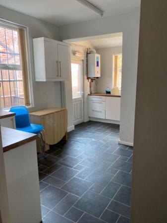 5 bedroom Detached house to let in Sherwin Road, Lenton, Nottingham, NG7