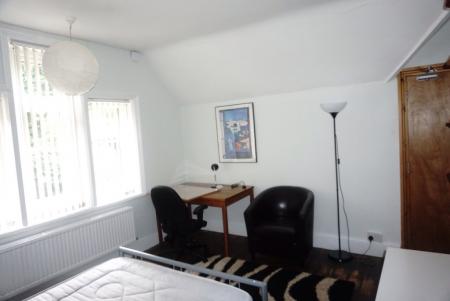 5 bedroom Detached house to let in Sherwin Road, Lenton, Nottingham, NG7