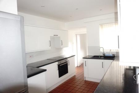 5 bedroom Detached house to let in Sherwin Road, Lenton, Nottingham, NG7