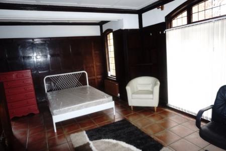 5 bedroom Detached house to let in Sherwin Road, Lenton, Nottingham, NG7