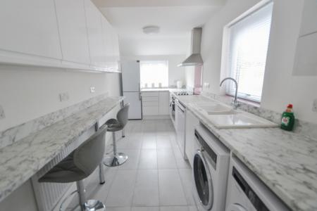 2 bedroom Detached house to let in Abbey Street, Dunkirk, Nottingham, NG7