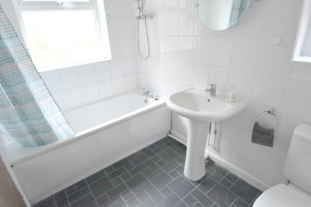 2 bedroom Detached house to let in Croydon Road, Radford, Nottingham, NG7