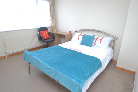 2 bedroom Semi-detached house to let in Arnesby Road, Nottingham, NG7