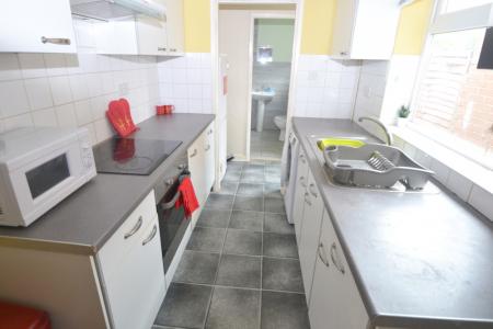 2 bedroom Terraced House to let in Bastion Street, Radford, Nottingham, NG7