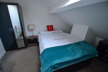 2 bedroom Flat to let in Ilkeston Road, Radford, Nottingham, NG7