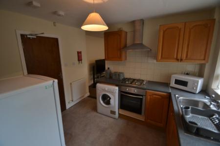 3 bedroom Semi-detached house to let in Arnesby Road, Lenton, Nottingham, NG7