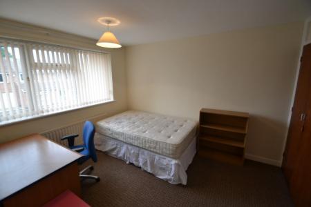 3 bedroom Semi-detached house to let in Arnesby Road, Lenton, Nottingham, NG7