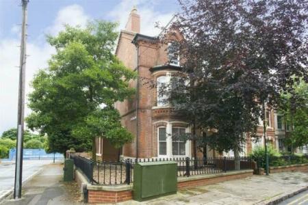 10 bedroom Town house to let in Burns Street, Arboretum, Nottingham, NG7