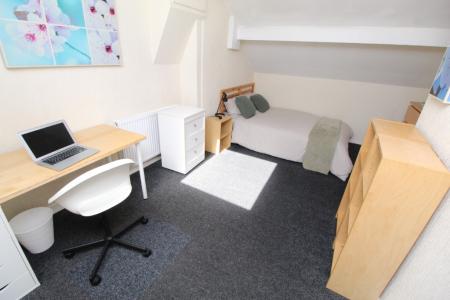 3 bedroom Terraced House to let in Claude Street, Dunkirk, Nottingham, NG7