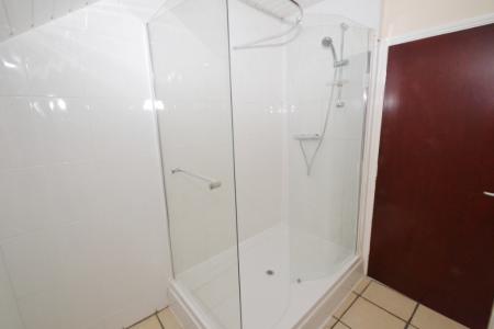 6 bedroom Detached house to let in Henry Road, West Bridgford, NG2