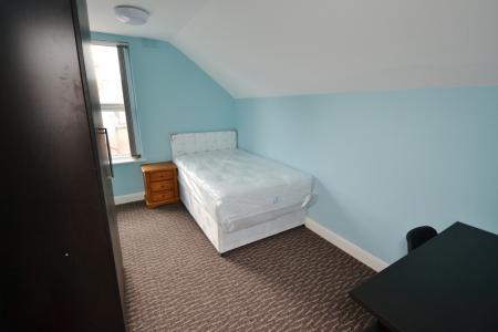 7 bedroom Terraced House to let in Berridge Road, Sherwood Rise, Nottingham, NG7