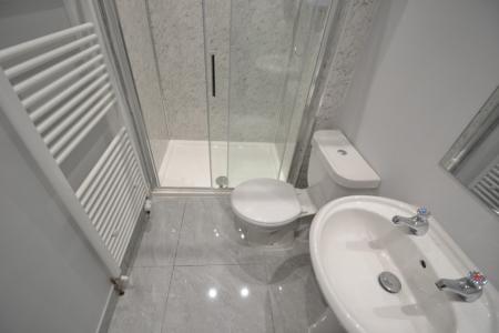 8 bedroom Detached house to let in Russell Road, Forest Fields, Nottingham, NG7