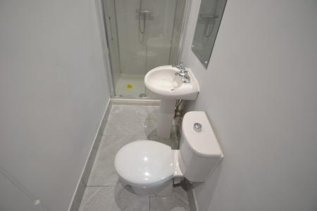 8 bedroom Detached house to let in Russell Road, Forest Fields, Nottingham, NG7