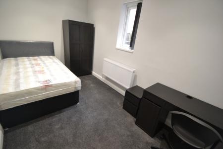 8 bedroom Detached house to let in Russell Road, Forest Fields, Nottingham, NG7