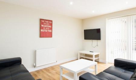 6 bedroom Town house to let in Talbot Street, City Centre, Nottingham, NG1