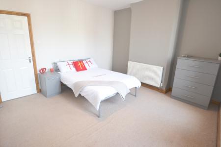 6 bedroom Detached house to let in Melton Road, West Bridgford, NG2