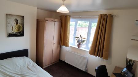 6 bedroom Semi-detached house to let in Brailsford Road, Dunkirk, Nottingham, NG7