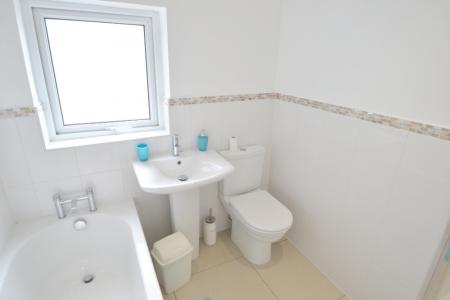 6 bedroom Detached house to let in Loughborough Road, West Bridgford, NG2