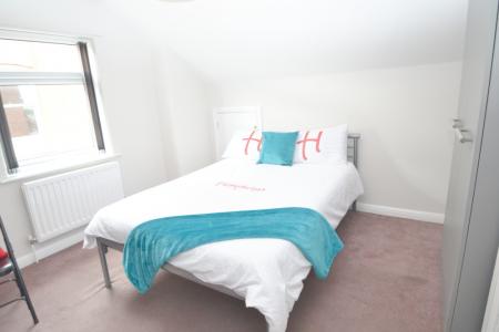 6 bedroom Detached house to let in Loughborough Road, West Bridgford, NG2