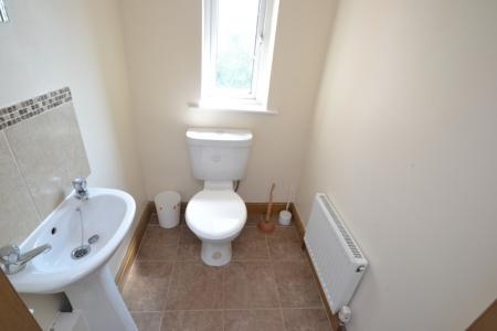 5 bedroom Detached house to let in Melton Road, West Bridgford, NG2