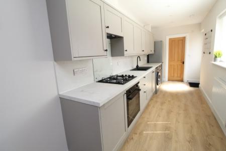 2 bedroom Terraced House to let in Norwood Road, Radford, Nottingham, NG7