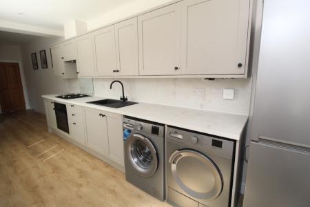 2 bedroom Terraced House to let in Norwood Road, Radford, Nottingham, NG7