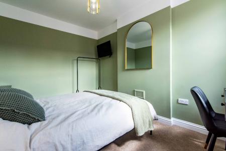 3 bedroom Detached house to let in Orston Road, West Bridgford, NG2