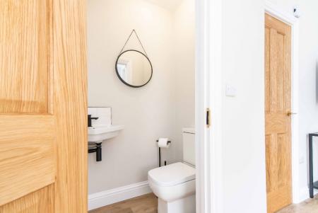 3 bedroom Detached house to let in Orston Road, West Bridgford, NG2