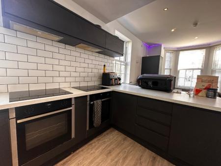 6 bedroom Apartment to let in Talbot Street, Nottingham, NG1