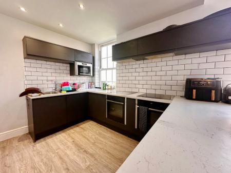 6 bedroom Apartment to let in Talbot Street, Nottingham, NG1