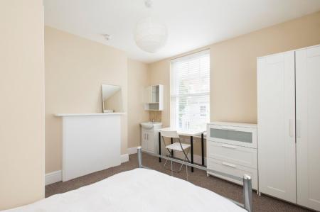 6 bedroom Apartment to let in Talbot Street, Nottingham, NG1