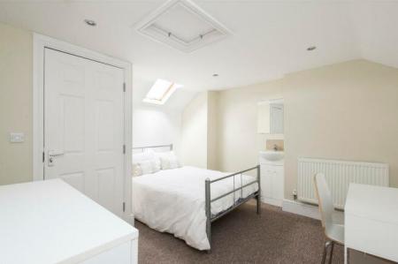4 bedroom Terraced House to let in All Saints Terrace, Arboretum, Nottingham, NG7