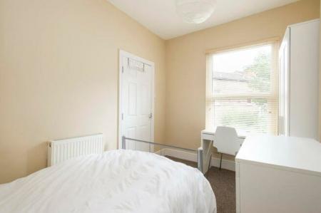 4 bedroom Terraced House to let in All Saints Terrace, Arboretum, Nottingham, NG7