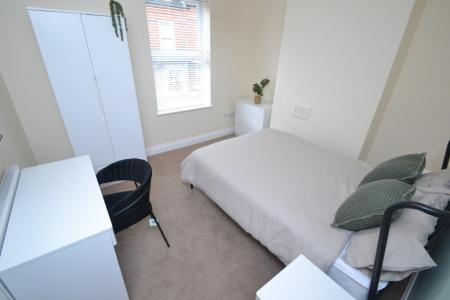 2 bedroom Terraced House to let in Birrell Road, Nottingham, NG7