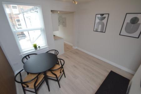 2 bedroom Terraced House to let in Brixton Road, Nottingham, NG7